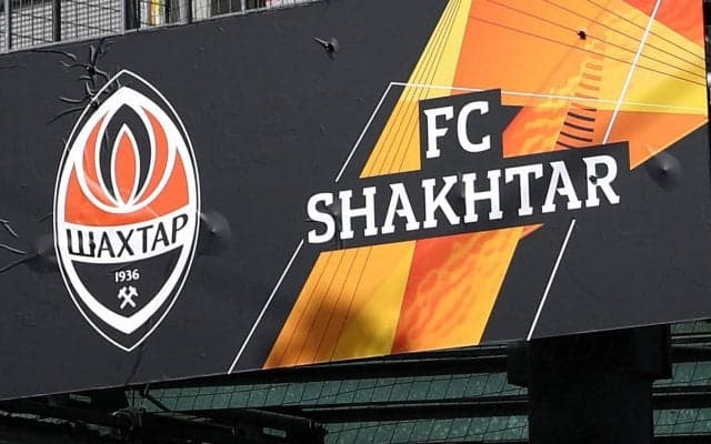 難民輸送をお手伝い！ シャフタールがチームバスを提供、1日で約100人の移動を助ける