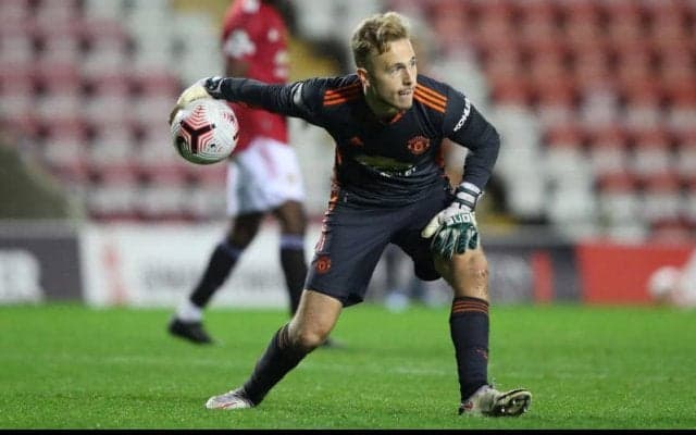 マンチェスター・ユナイテッド所属の23歳GKが腰の問題で引退…「辛くて怖かった」