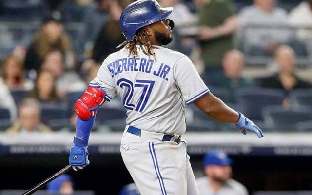 大谷翔平のライバル、ヤ軍エース粉砕の2打席連続弾に米衝撃「98マイルのボール球を…」