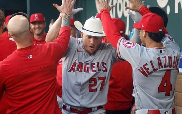 【MLB】トラウトは「月まで飛ばした」　143m特大弾に米メディア驚嘆「ボールを粉砕」