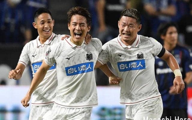 「日本のベッカム」札幌MFが見せたロングフィードがハンパない!「代表で見たい」と称賛された「最高級の対角線パス」!