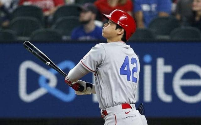 大谷翔平、衝撃2発目を浴びた敵投手に米記者注目「弾丸になんてリアクションだ！」
