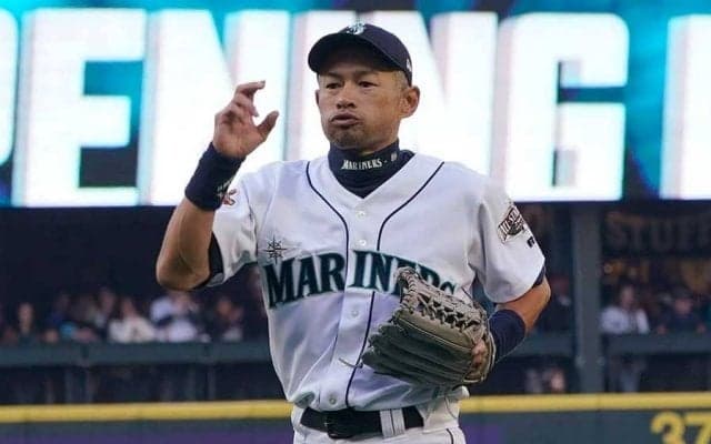 【MLB】イチロー氏の剛球には「スピードガンが必要」　48歳とは思えぬ“本気”の低めに米驚愕
