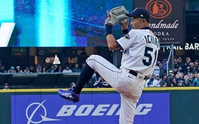 【MLB】イチロー氏の「球威すごっ」　伸びる剛球決める48歳は「現役時代とパッと見変わらん」