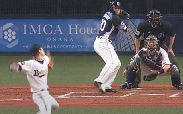 打者動けぬ魔球の「落ち幅すごい」　イケメン右腕の「ちょっとワルでモテる投球」