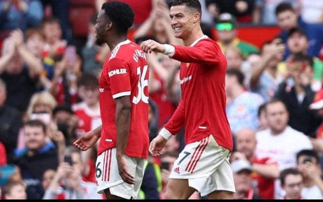 C・ロナウドが今季2度目のハット達成！打ち合いを制したユナイテッドが4試合ぶりの白星《プレミアリーグ》