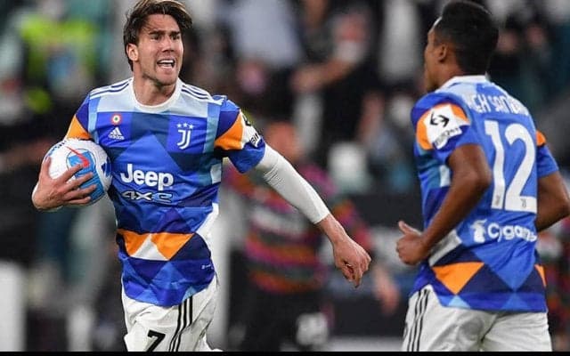 ユベントス、終盤9人のボローニャにヴラホビッチのAT弾でドロー《セリエA》