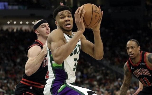 前年王者のバックスが白星スタート…ブルズとの接戦を制す／NBAプレーオフ