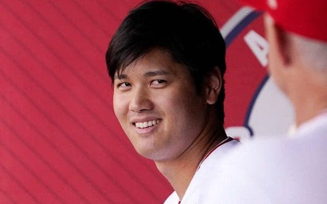 【MLB】大谷翔平が「おっきな赤ちゃんみたい」　あわや打球直撃直後の“お茶目ぶり”が話題