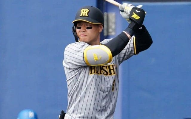 衝撃の弾道「場外HRにめっちゃ似てね？」　佐藤輝、“瞬間5号”の「打球はっや」