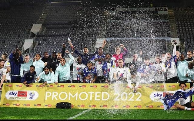 フルアムが1年でのプレミア復帰を決定!　主砲ミトロビッチが1シーズンで歴代最多の40ゴールに到達