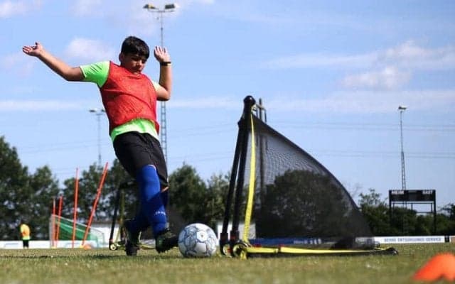 育成大国ドイツで競技人口が激減。サッカーゴールを4つに？ 危機に向き合う抜本的な改革とは