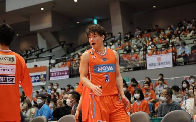 【Bリーグ】広島ドラゴンフライズ移籍の辻直人が川崎ブレイブサンダース戦で痛感した古巣・旧友たちの「壁」