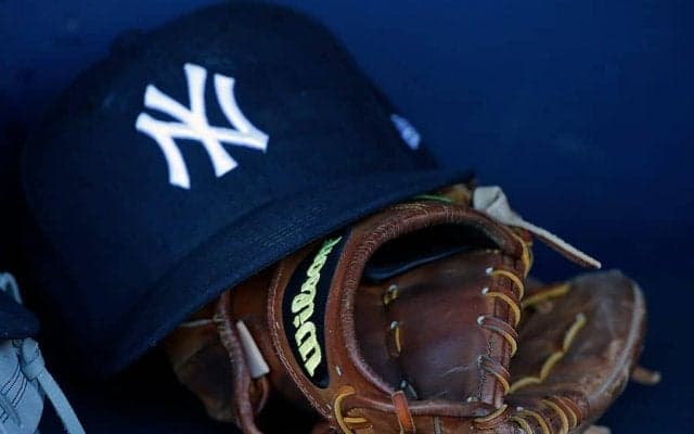 【MLB】打者も絶望の表情「これリアルなの？」　“体に巻きつく”衝撃魔球が「馬鹿げている」