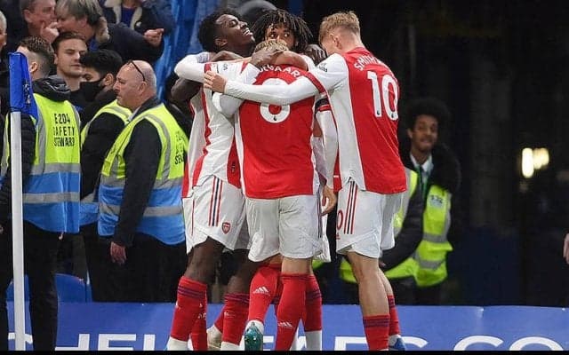 伏兵エンケティア2発にサカ＆スミス・ロウが今季2桁ゴール!　敵地でチェルシーに打ち勝ったアーセナルが会心の連敗ストップ《プレミアリーグ》