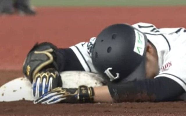 西武ナインが「みんなで頭抱えてる」　生還目前からの“地獄転落”が「さすがに笑う」