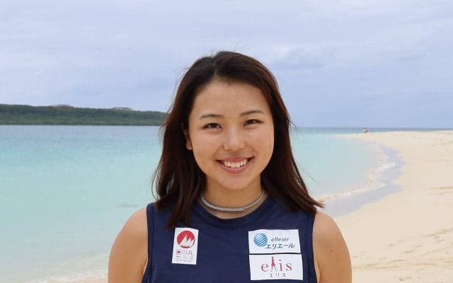 「新たな挑戦にワクワクしている」ウインドサーファー新嶋莉奈が目指すパリ五輪2024への想い