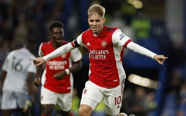 ｢まさに完璧｣!!アーセナル背番号10のゴールが｢凄い｣!チェルシーとの｢ビッグロンドン・ダービー｣を制し｢来季CL出場へ前進｣!華麗なパスワークからの｢勝ち越し弾｣