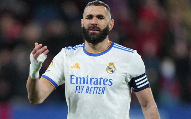 「ベンゼマより速い」後半ATに生まれた “審判”の猛烈ダッシュに驚きの声「体力バケモン」