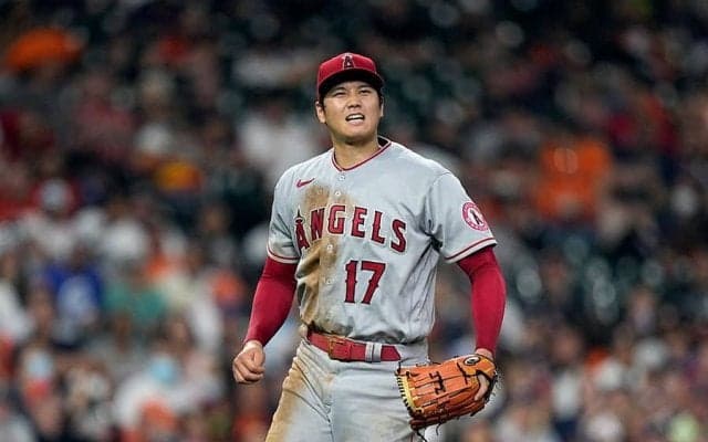 【MLB】大谷翔平の快投に同僚が受けた衝撃　泥だらけユニで投げる姿に「凄くカッコいい」