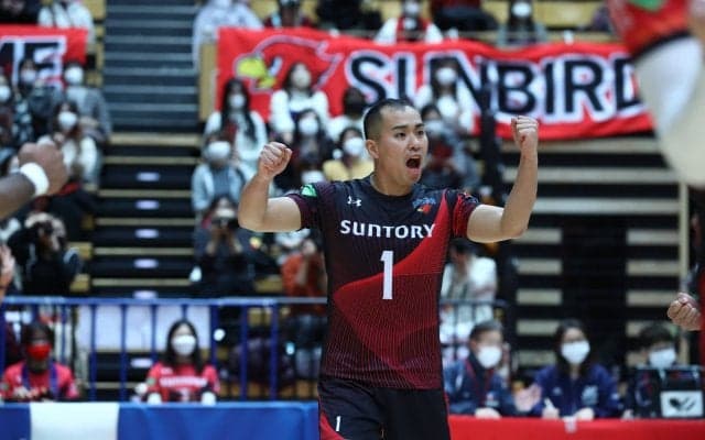 サントリー　鶴田らの引退コメント「ほんとうに自分は幸せものだと」