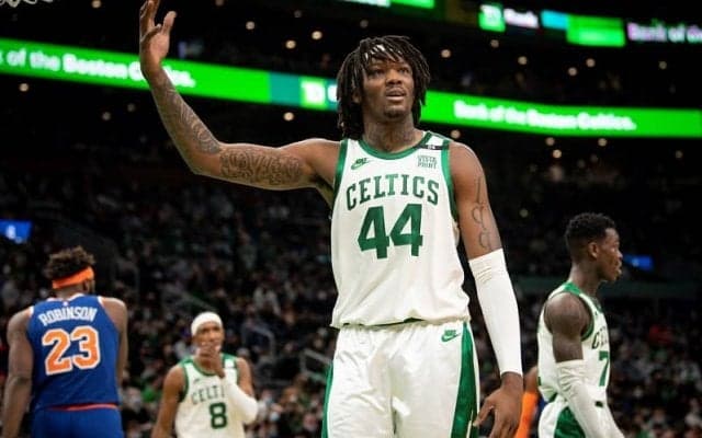 3月末に左ひざを手術したセルティックスのロバート・ウィリアムズ三世が第3戦で復帰か