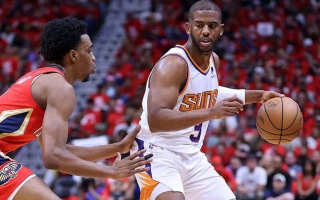 接戦となった第3戦はサンズに軍配…ポールが第4Qに勝負強さを発揮／NBAプレーオフ