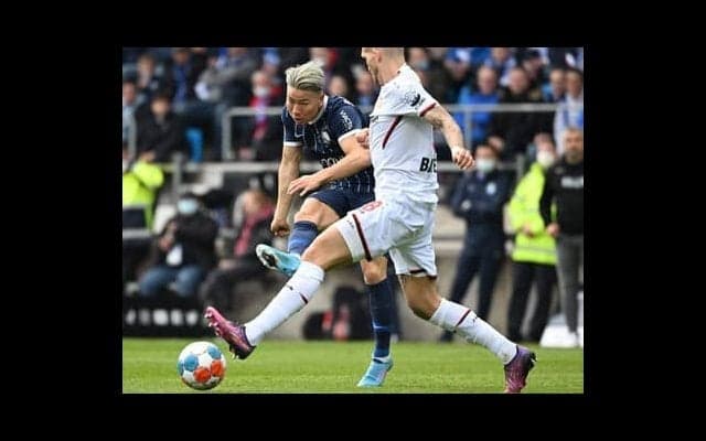 ドイツ代表監督を「何、それ？」。現地で話題の浅野拓磨は「一戦一戦、毎日頑張るだけ」と、黙々とＷ杯メンバー入りを目指す