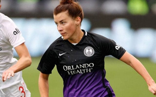 月面を模した加工が話題！ アポロ計画から50周年、NASAの月面探査計画をインスパイアしたユニフォームが登場