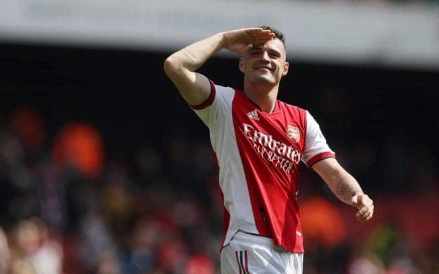 ｢まさにロケット｣!!アーセナルMFの強烈ゴールが｢凄すぎる｣!サッカー日本代表・冨安健洋の復帰戦でC・ロナウドが意地の一撃も…マンU粉砕の｢ミドル弾｣