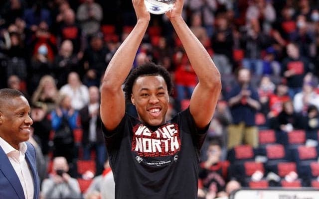 ラプターズのスコッティ・バーンズが2021－22シーズンの最優秀新人賞に輝く