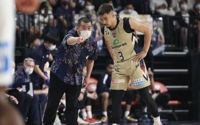 5季連続の地区優勝を決めた琉球の桶谷HC「目指すバスケを選手が体現してくれた」