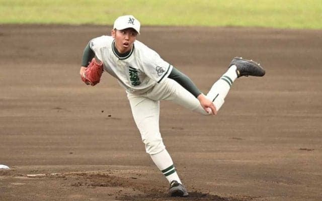 4回7失点でも「最後まで行くよ」　甲子園も経験した二松学舎大付エースを完投させた意図