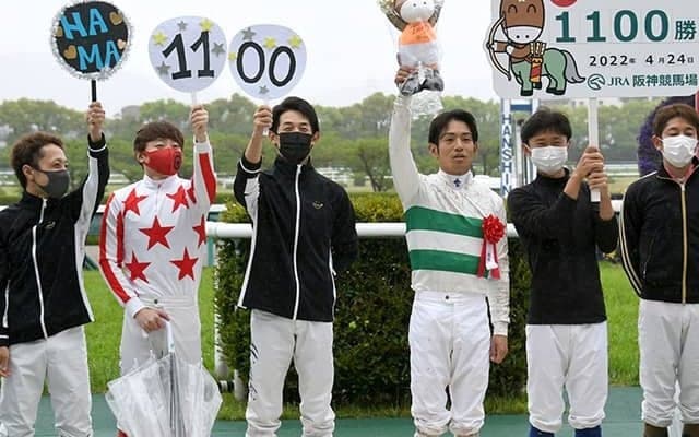 【マイラーズC】浜中俊騎手がJRA通算1100勝達成「GIを盛り上げられる一員になれたら」