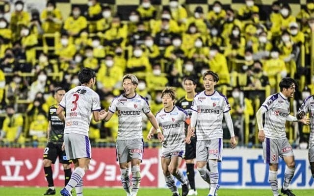 京都サンガが「バルセロナ級」パスワークからゴール!スペインメディアが紹介し「320万再生」の超絶チームワークが話題に