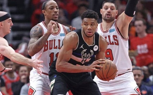 バックスが敵地でブルズに連勝…24点差快勝でシリーズ突破に王手／NBAプレーオフ