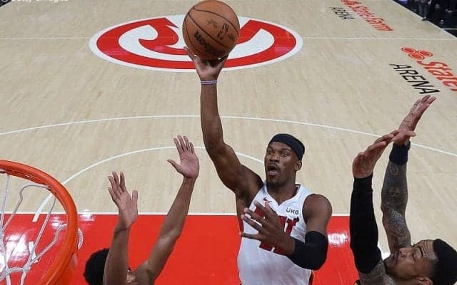 積極果敢に攻め立てたジミー・バトラーが36得点！ ヒートがホークスを下して3勝目
