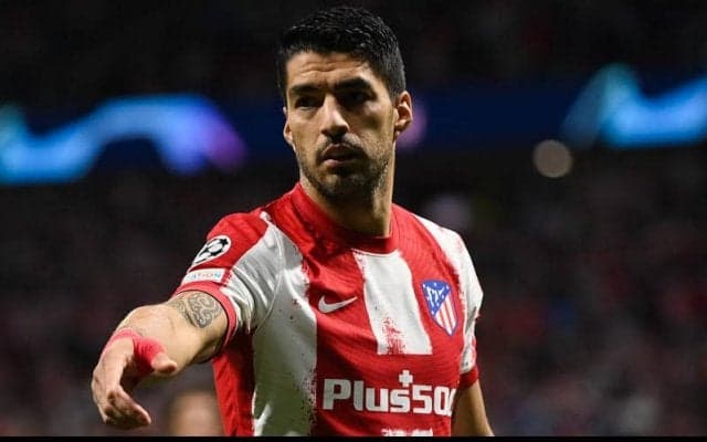 MLS行き噂のスアレス、先駆者イグアインが警告「タバコを咥えてプレーはできない」