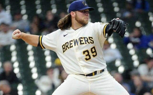 【MLB】150キロ超で変化の幅は45センチ　CY賞右腕の“無双コンビ”は「どうやって打つんだ」