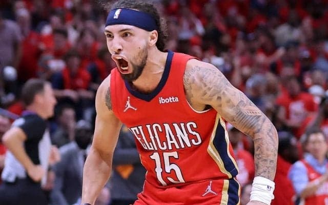 「一生懸命プレーするいい子だ」。ポールからもスティールを奪ったホセ・アルバラード