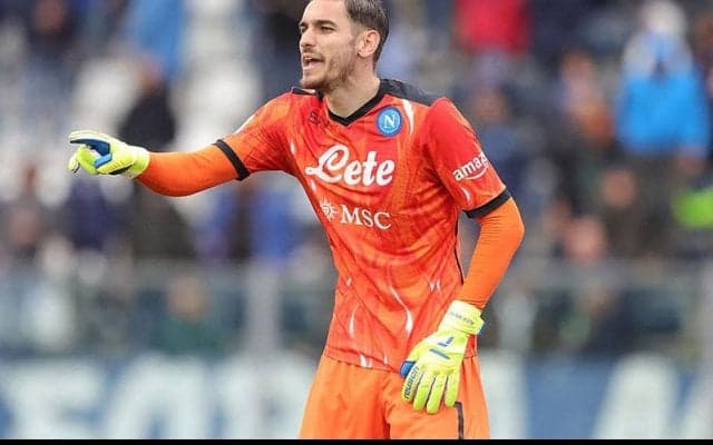 逆転スクデット絶望的ナポリ、エンポリ戦で凡ミスのGKメレトを放出か