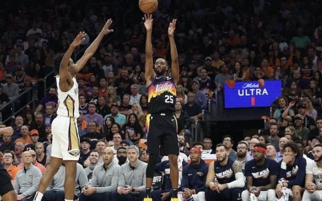 サンズがペリカンズに3勝目…後半に躍動したブリッジズが31得点／NBAプレーオフ