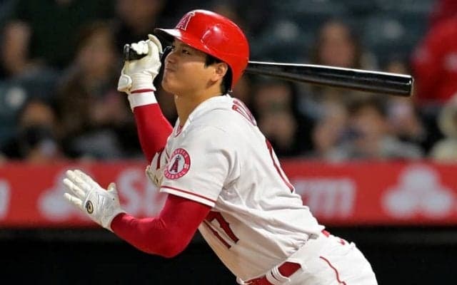 「大谷ルールの効果だ！」大谷翔平の今季２勝目にファン熱狂！降板後も２安打１打点でエンゼルスの首位浮上を後押し