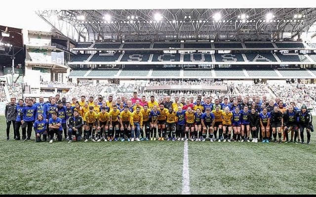 ポートランドの男女両チームがウクライナ支援のチャリティーマッチで6500万円を寄付!　杉田妃和も参戦の男女混合の一戦は白熱