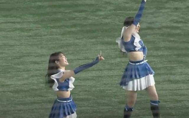 笑顔のチアにつられ清宮も「踊り出す」　突如の“ノリノリ”は「ベンチの雰囲気良くて」