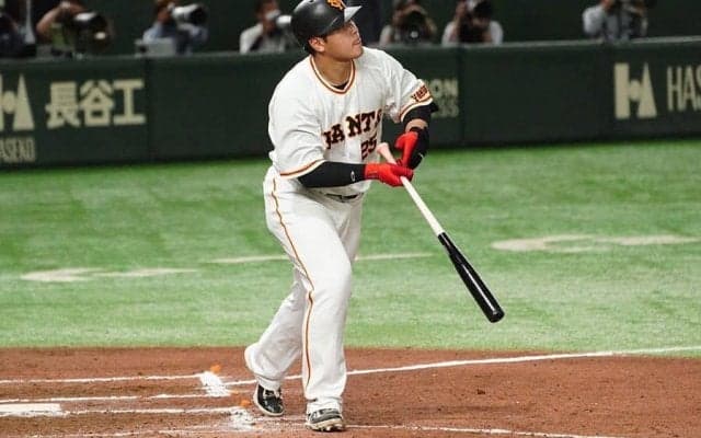 「フライかと思ったけどグングン伸びた」　岡本和真、節目の“逆方向弾”は「弾道凄い」
