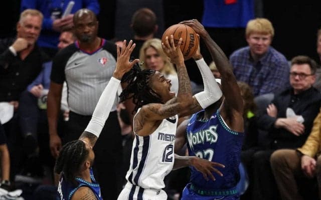 第4Qに逆転したグリズリーズが初戦突破…ウォリアーズとのシリーズへ／NBAプレーオフ