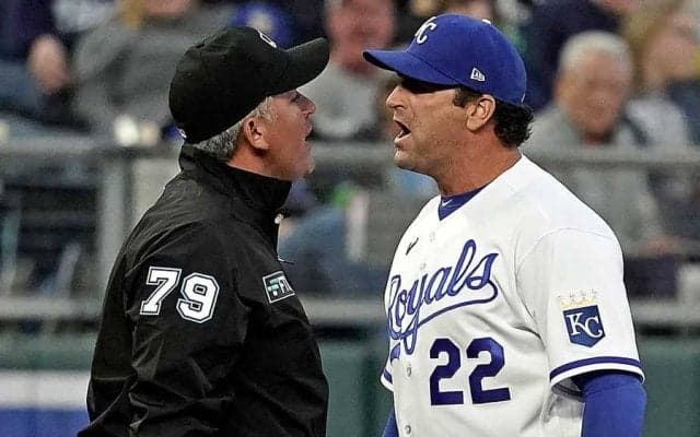 球場大ブーイング　三塁で発生した“疑惑のタッチアウト”に米同情「とんでもない判定だ」