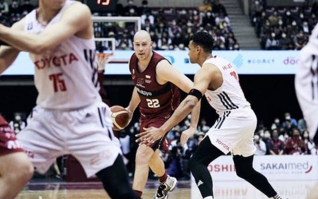 川崎が試合開始から29－0のランを披露…驚異の連続得点でA東京に連勝を飾る