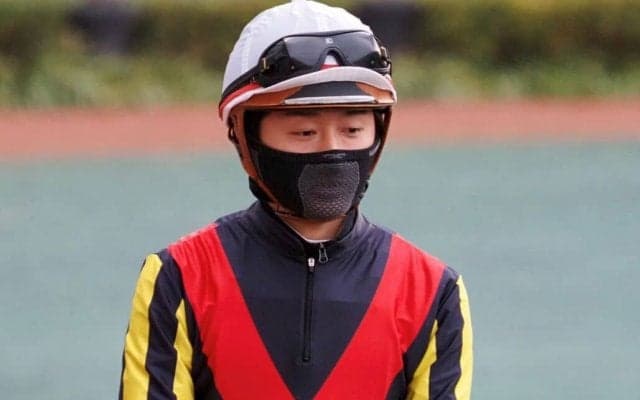 鮫島克駿騎手 JRA通算300勝達成！